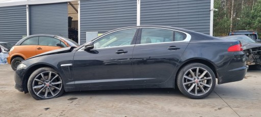 JAGUAR XF LIFT 11-15 ЛІВА ПЕЛ