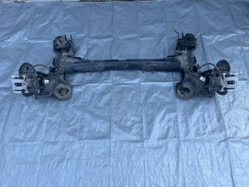 Задняя подвеска задних оси jeep avenger завершена 2023-