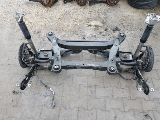 Jeep cherokee kl 14-18 r задня підвіска промінь 2wd