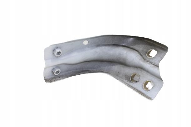 68290424AA - JEEP CHEROKEE KL 19-КРЕПЛЕНИЕ КРЫЛА ПРАВОЕ PW7