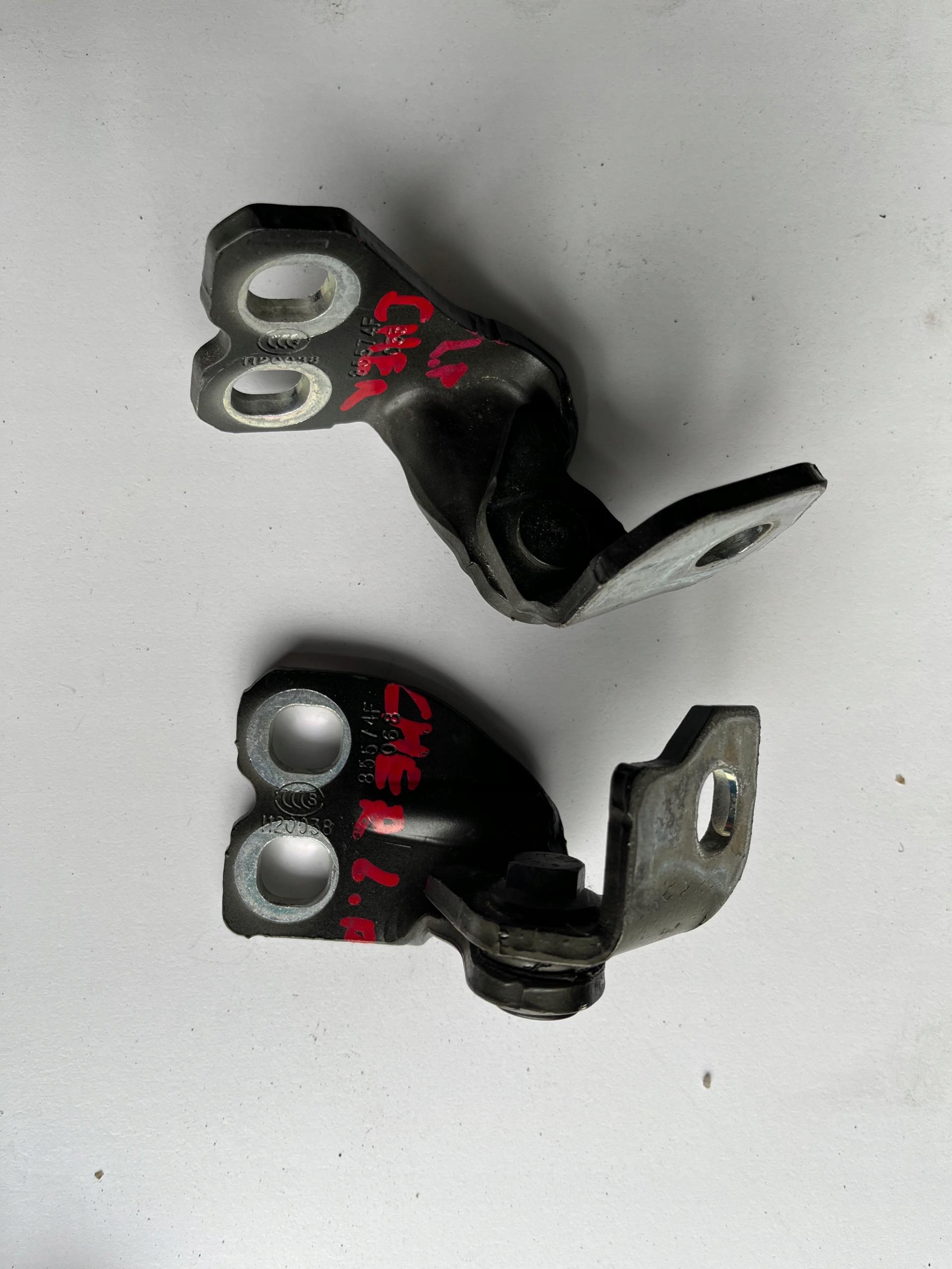 JEEP CHEROKEE KL LIFT ДВЕРНЫЕ ПЕТЛИ ЛЕВАЯ ПЕРЕДНЯЯ