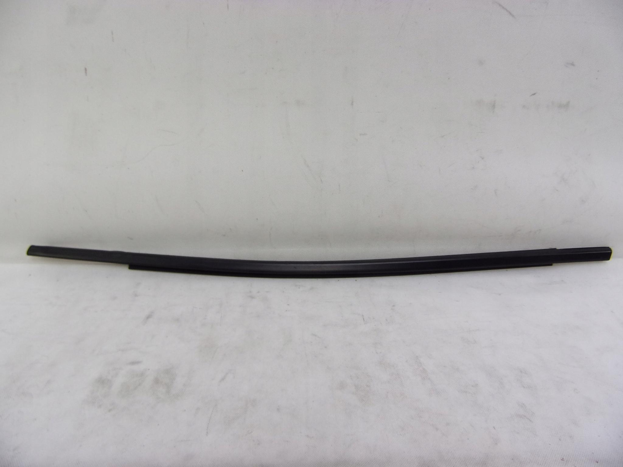 JEEP CHEROKEE KL ПЕРЕДНИЙ ЛЕВЫЙ СКРЕБОК