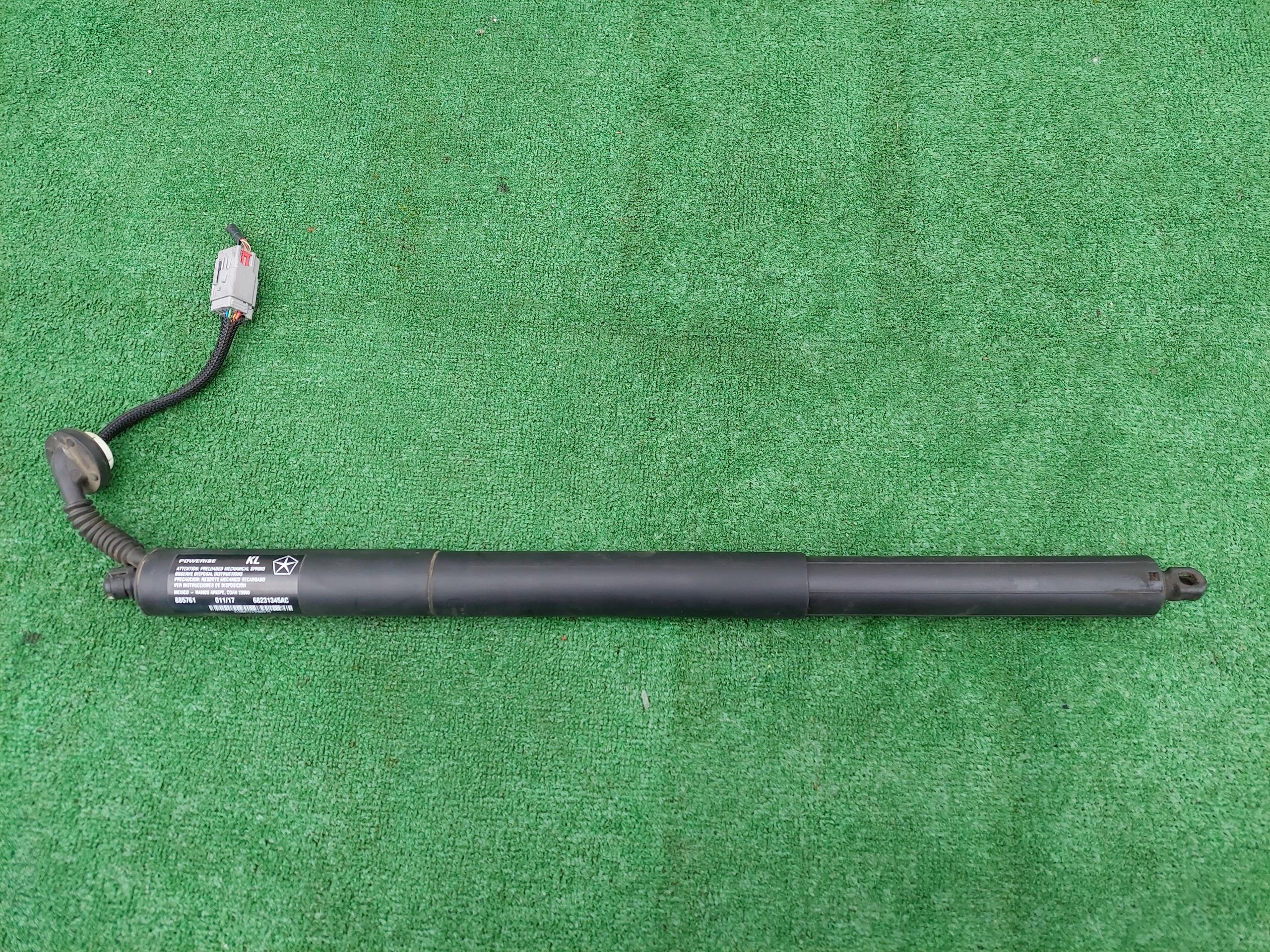 68231345AC - JEEP CHEROKEE KL ЭЛЕКТРИЧЕСКИЙ ПРИВОД ЗАКРЫЛКА