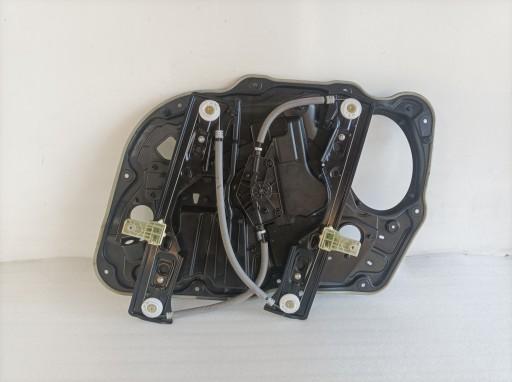 68243945AA - Механізм лівого переднього скла jeep compass ii