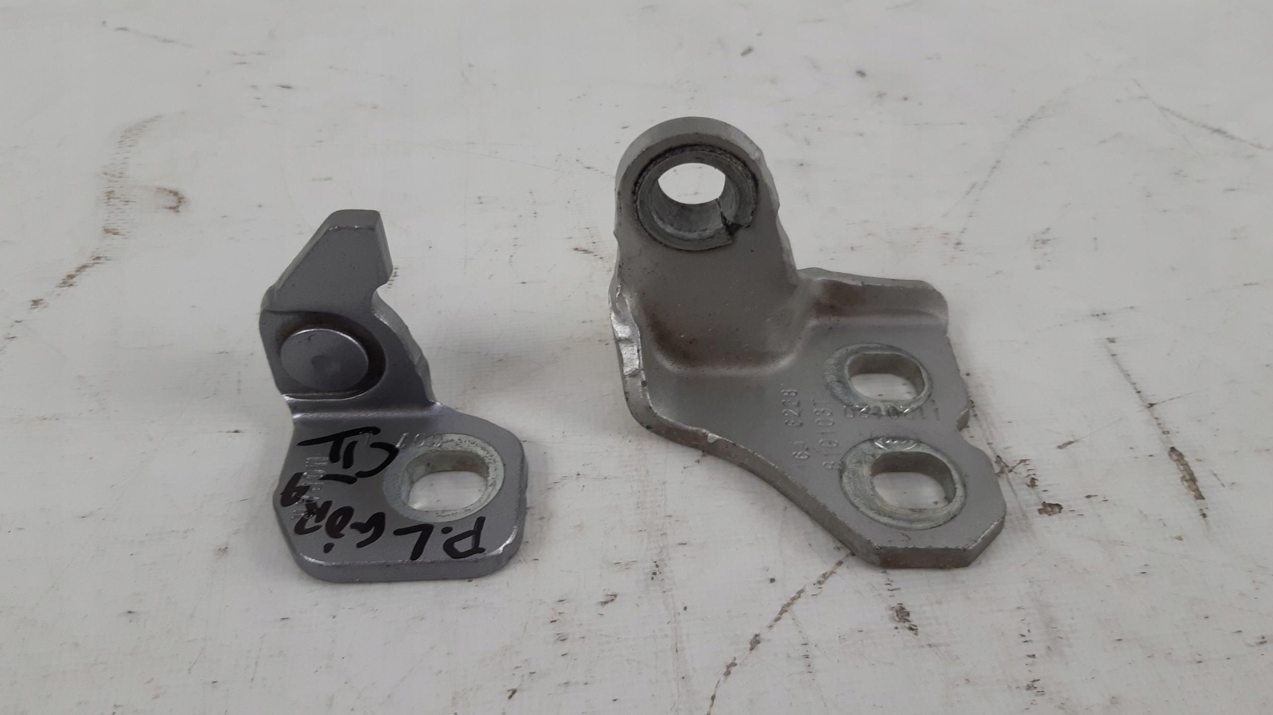 JEEP COMPASS II 17-ПЕТЛЯ ДВЕРЕЙ ЛІВА ПЕРЕДНЯ ГОРА