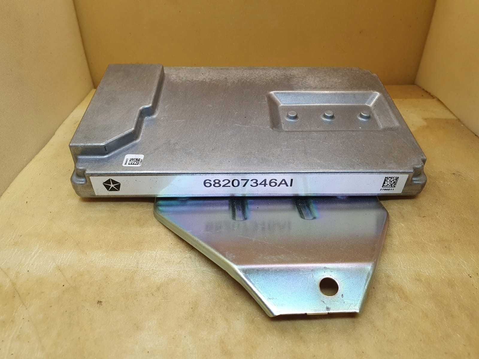 JEEP GRAND CHEROKEE 68207346AI УСИЛИТЕЛЬ