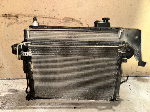 JEEP GRAND CHEROKEE WK 3.0 CRD LIFT EUROPA КОМПЛЕКТ РАДІАТОРІВ