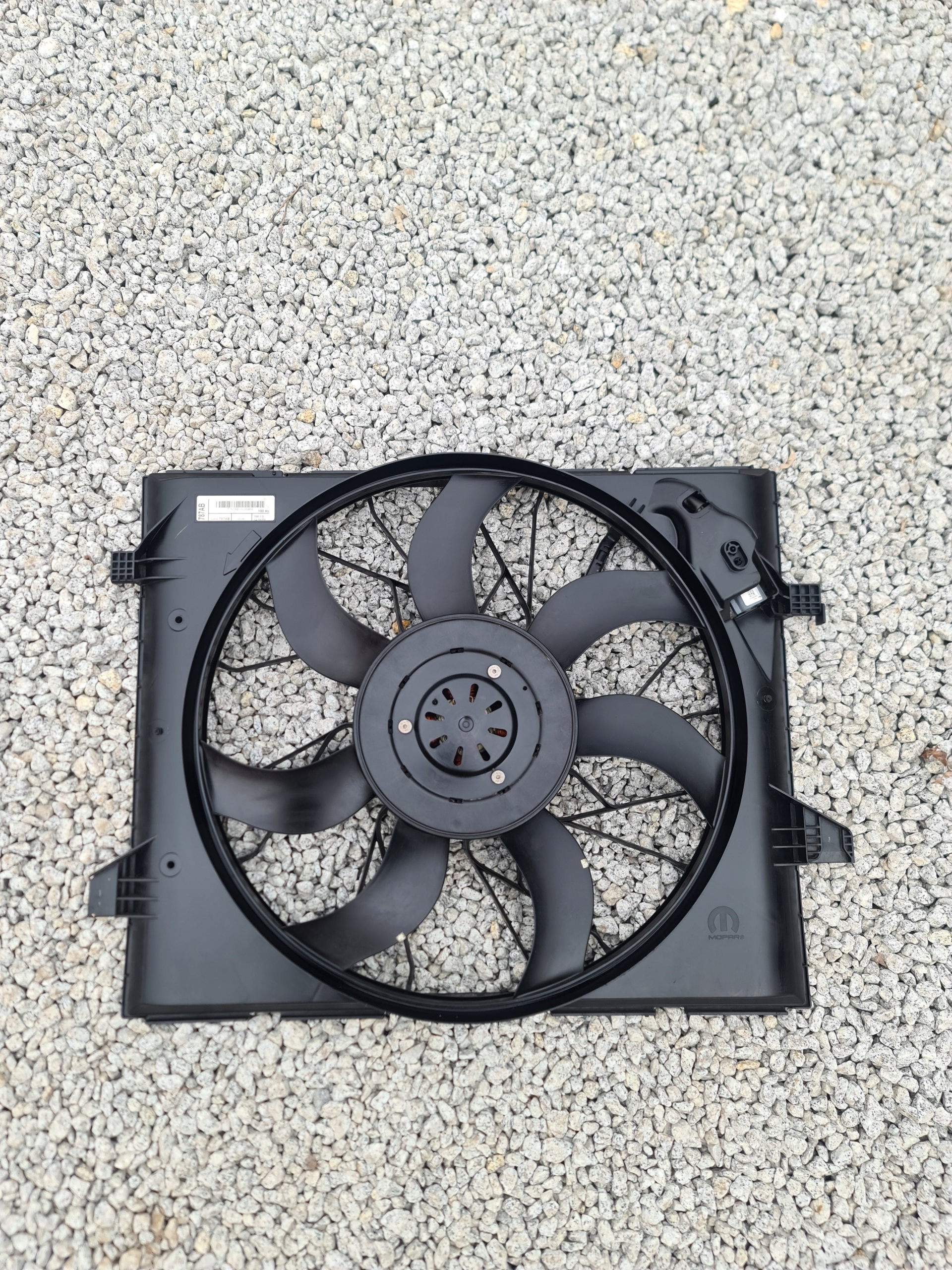 52014787AB 52014708AB - JEEP GRAND CHEROKEE WK2 2016 17 18 19 ВЕНТИЛЯТОР ОХЛАЖДЕНИЯ