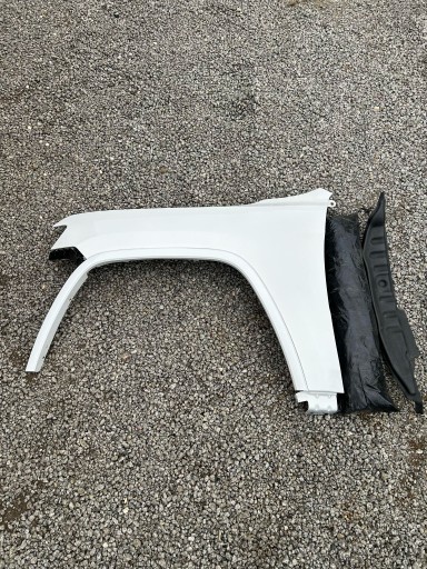 Jeep grand cherokee wk2 2016 2017 18 19 20 ліве переднє крило pw7