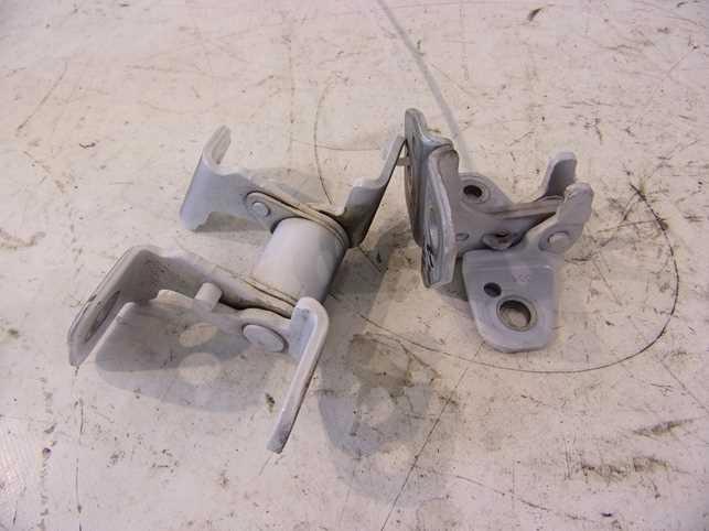 JEEP GRAND CHEROKEE WK2 ПЕТЛИ ЛЕВОЙ ПЕРЕДНЕЙ ДВЕРИ