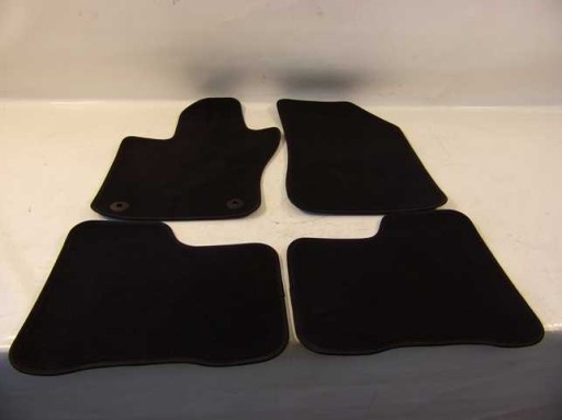 КОМПЛЕКТ Килимків для JEEP RENEGADE