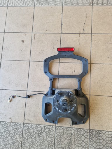 68479193AB - JEEP WRANGLER JL кріплення запасного колеса камера