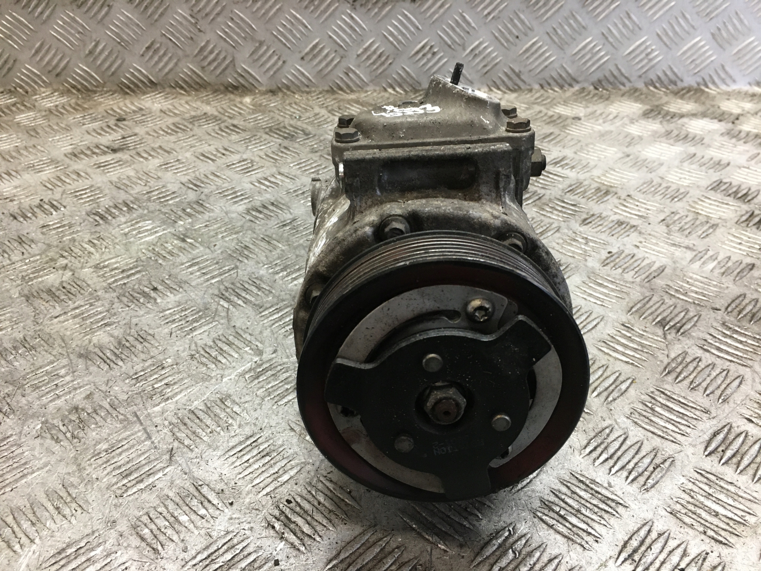 КОМПРЕССОР КОНДИЦИОНЕРА JETTA V 1.9 TDI 1K0820803S