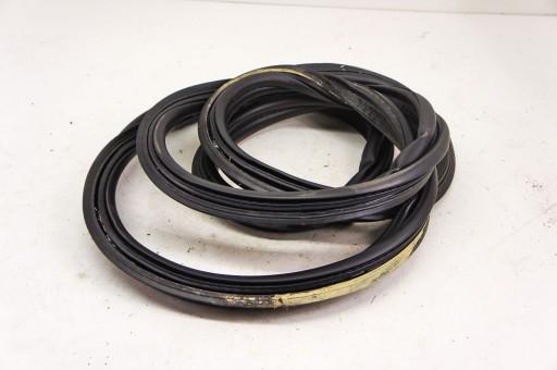 Jo292 Opel Corsa F прокладка крышки багажника