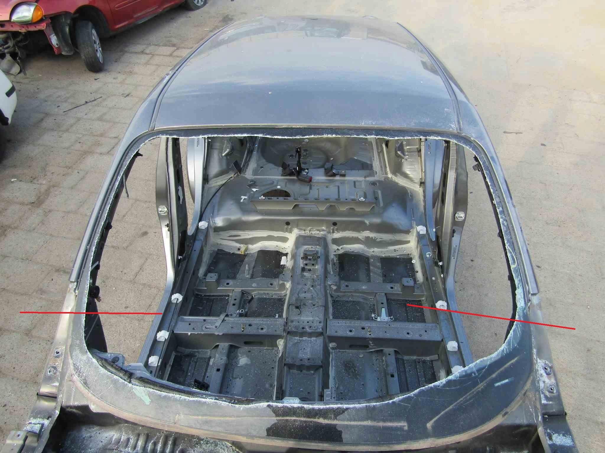 JUKE І LIFT 18R ДАХ KAD