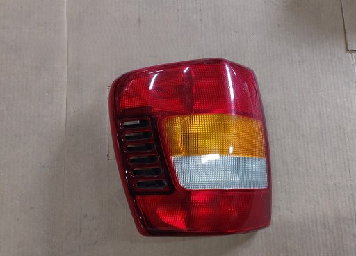 99-04 - Jeep Grand Cherokee WJ Відповідно до лівої задньої лампи ЄС