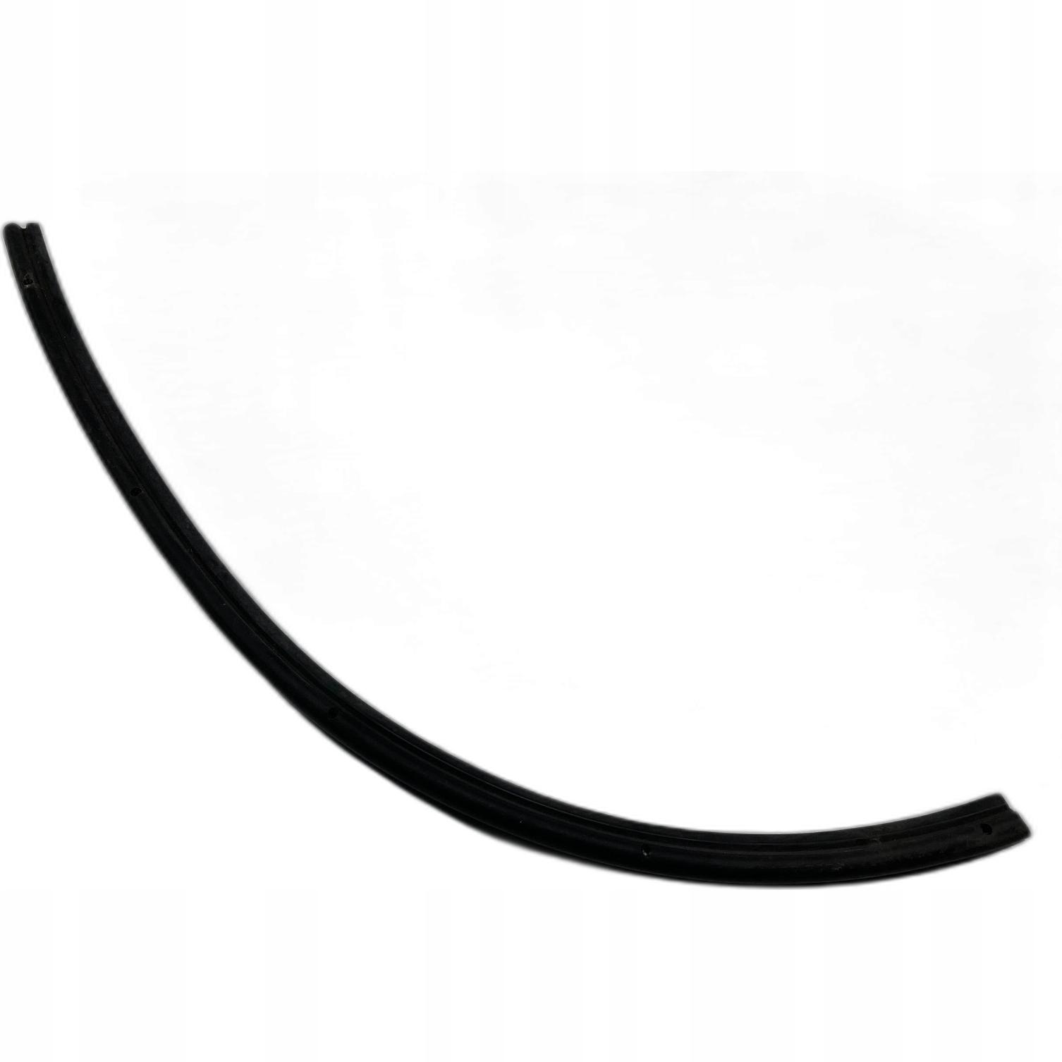 Уплотнение нижней двери Jeep Grand Cherokee WK 05-10