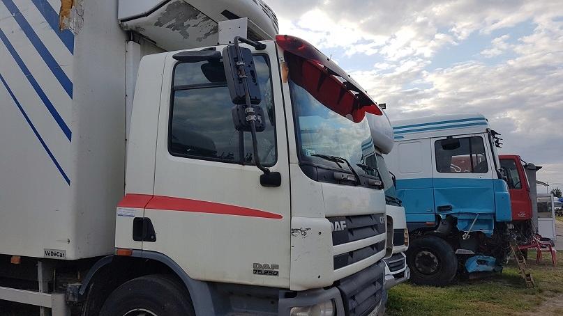 КАБІНА ГОЛИЙ СКЕЛЕТ БЕЗ ДВЕРЕЙ DAF 65 75 85 CF