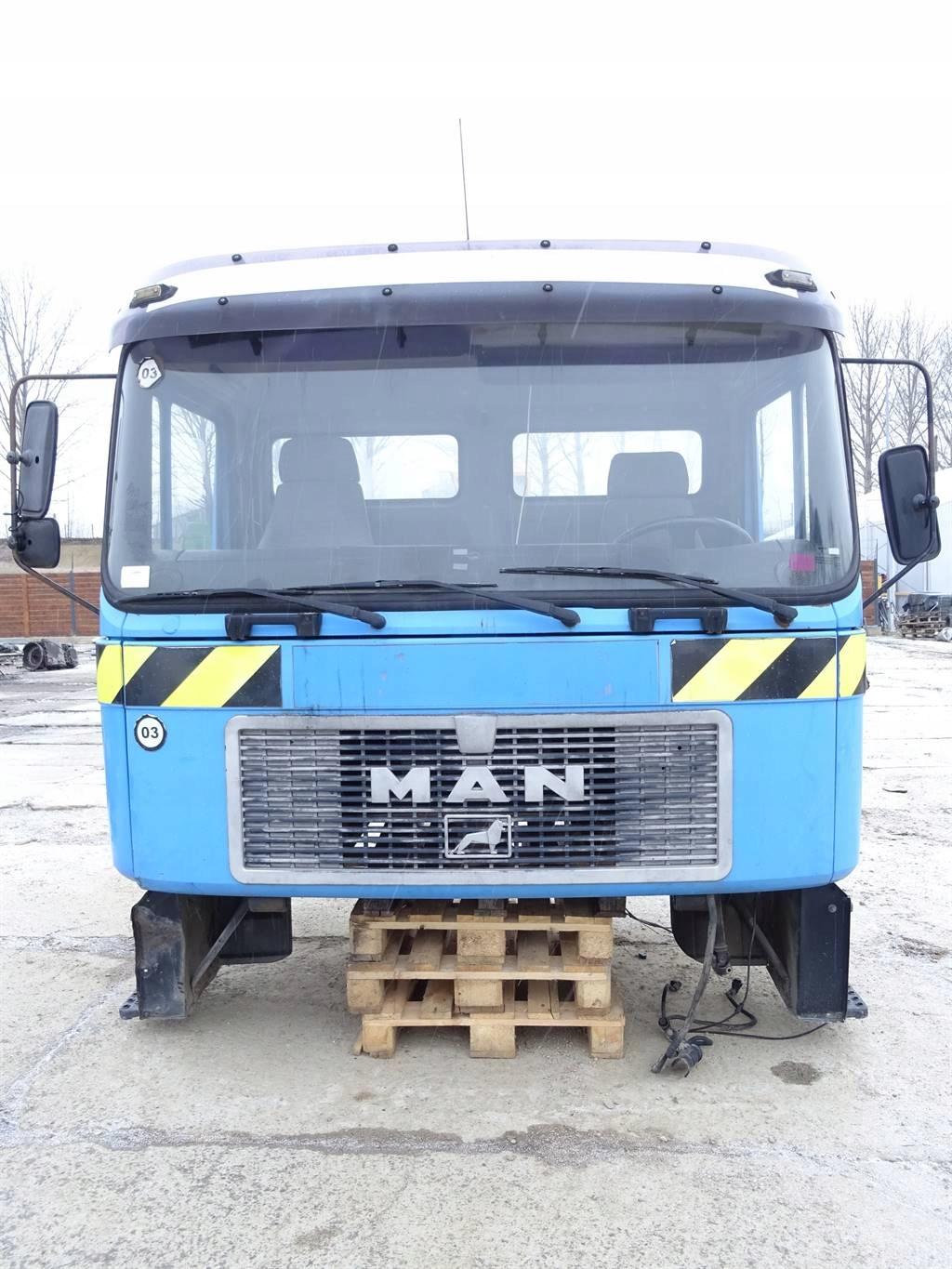 КАБІНА MAN 18.232 LM 18.232 92-05 СИНЯ