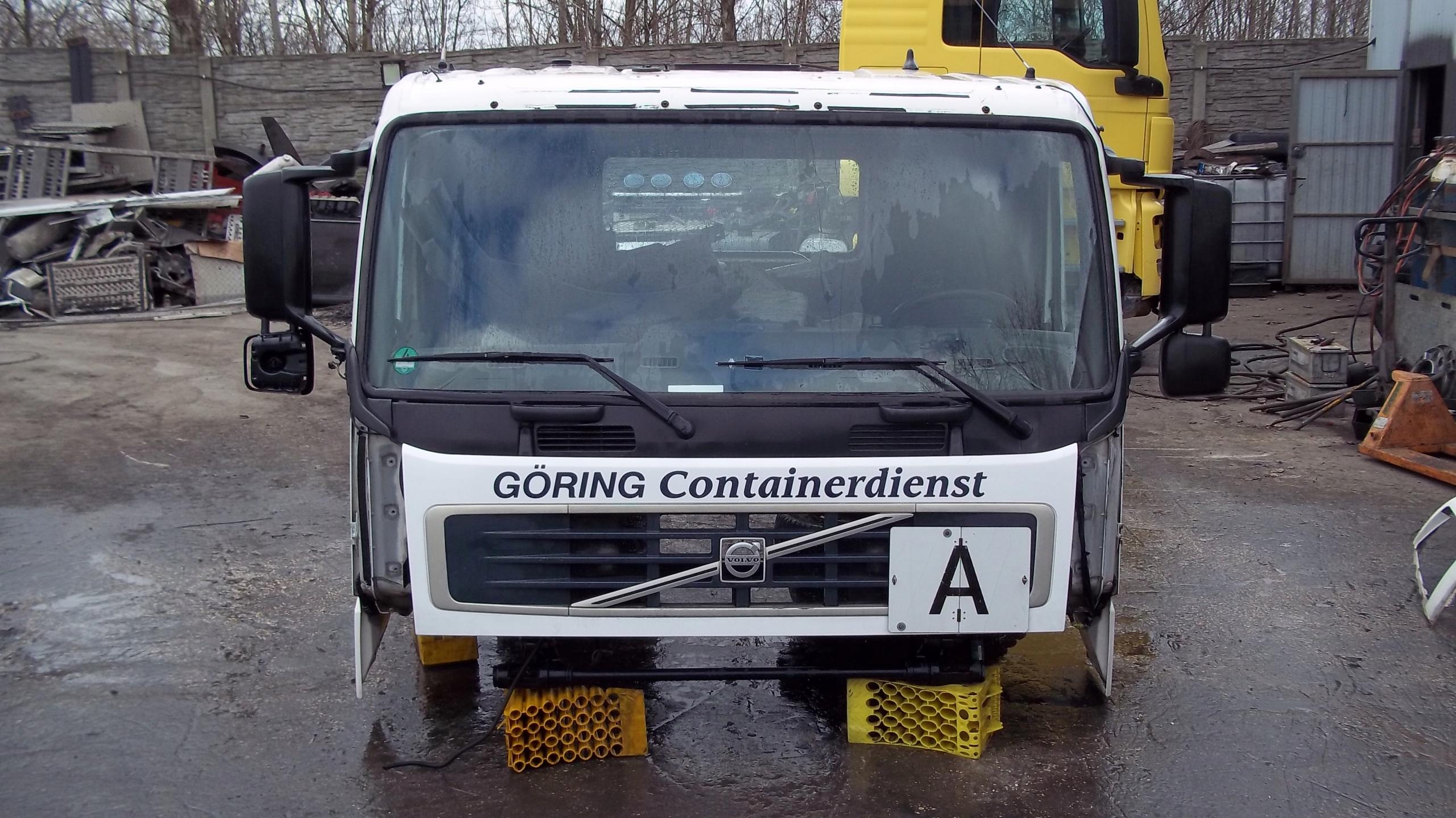 9-12 - КАБІНА VOLVO FM 2004 РІК