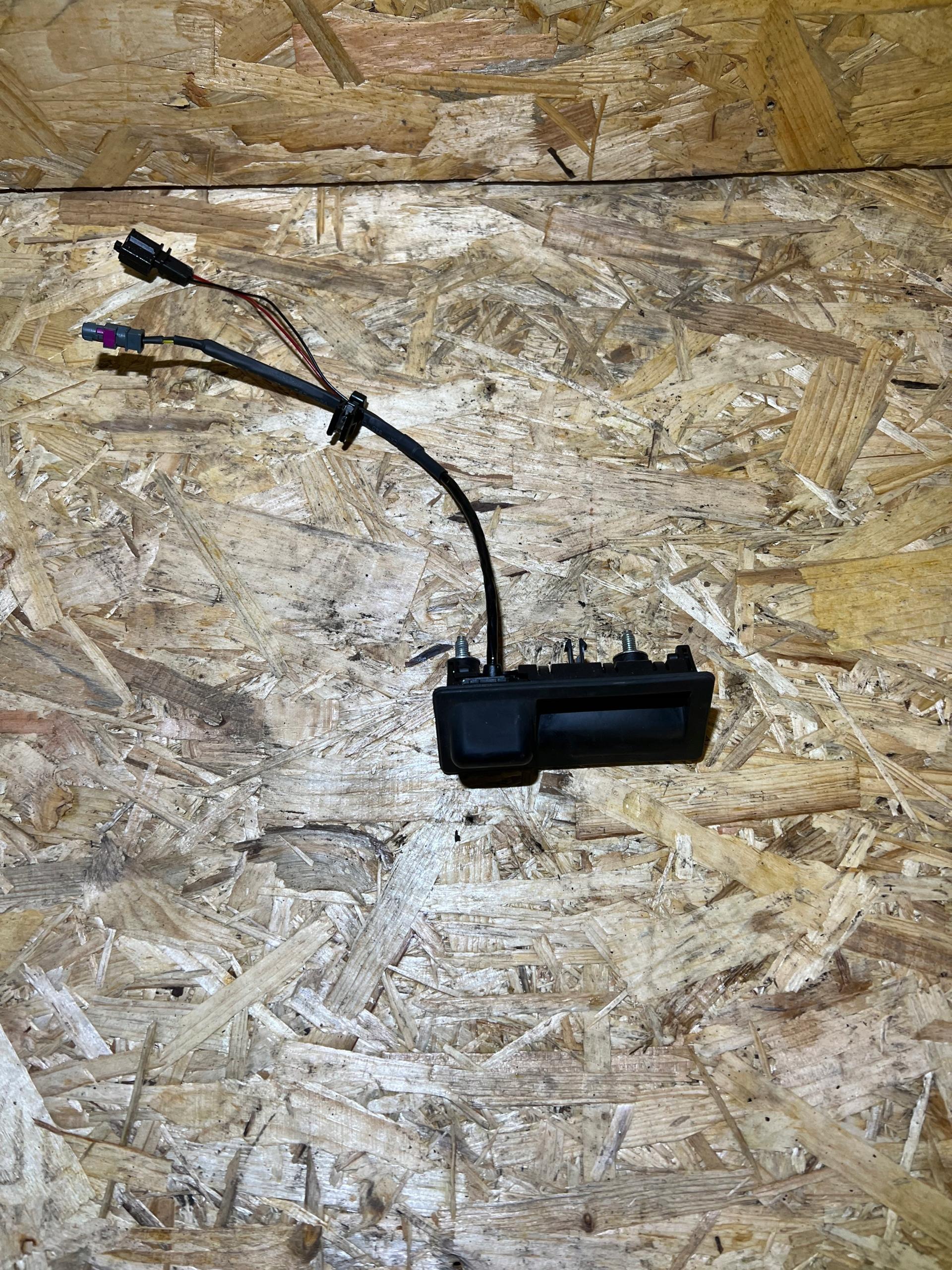 КАМЕРА ЗАДНЕГО ВИДА TIGUAN LIFT 5N0827566G