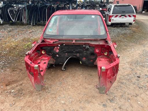 ЧЕТВЕРТЬ КУЗОВА ФУНДАМЕНТ ВІКНА NISSAN NAVARA IV