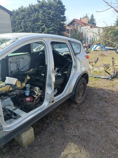 31278599 - Уплотнитель стекла двери правый задний VOLVO V40 II 12-