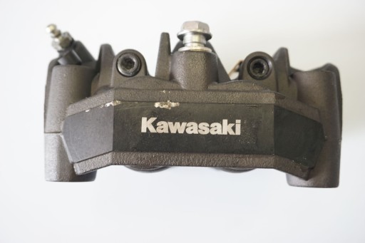 4907066663124640 - Kawasaki Z1000 SX 17-19 гальмівний супорт передній лівий