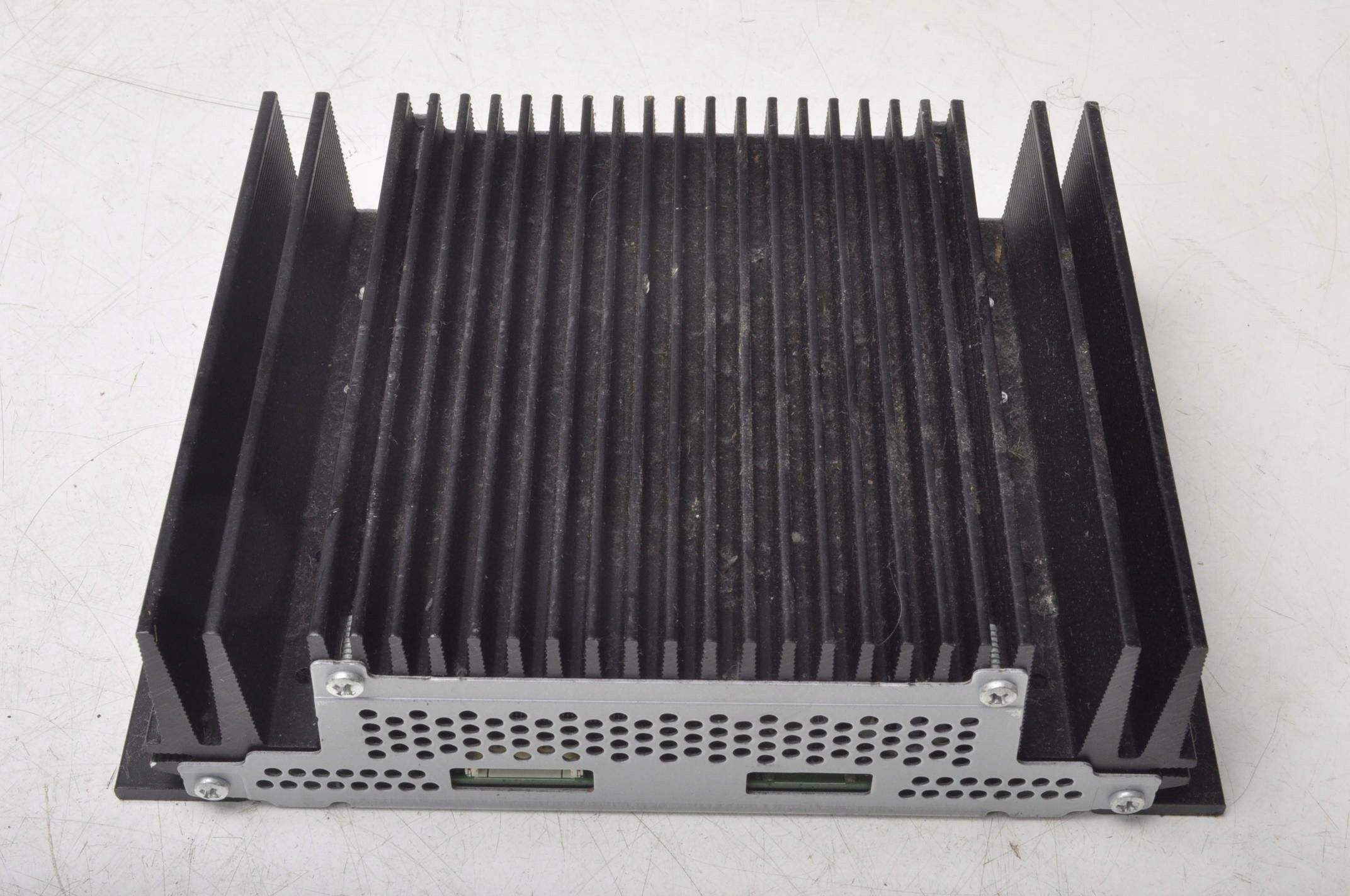 KIA CARENS IV УСИЛИТЕЛЬ РАДИО 61013789