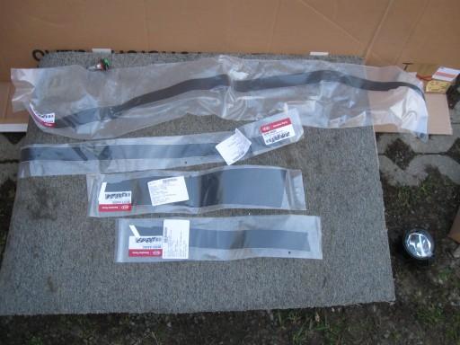 86372-A4000 - KIA CARENS НАКЛЕЙКА НА ДВЕРНУ РАМУ ПРАВА ПЕРЕДНЯ 2016-