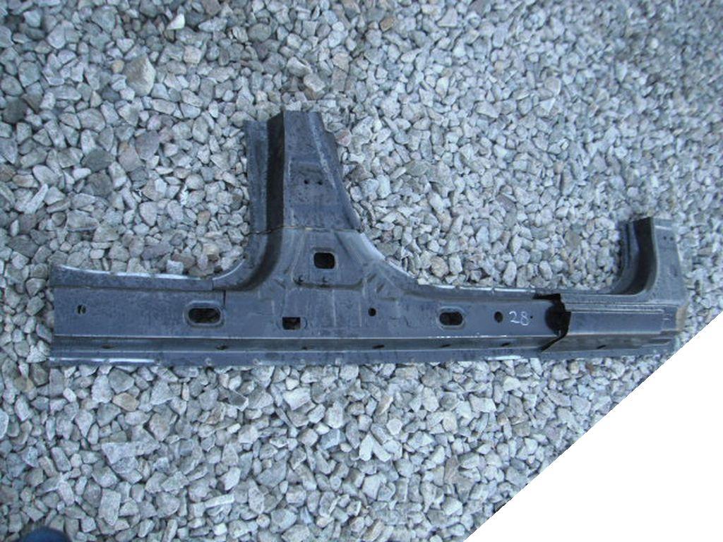 KIA CEED 1 И 5D УНИВЕРСАЛ 06-12 ПОРОГ ПРАВАЯ СТОЙКА