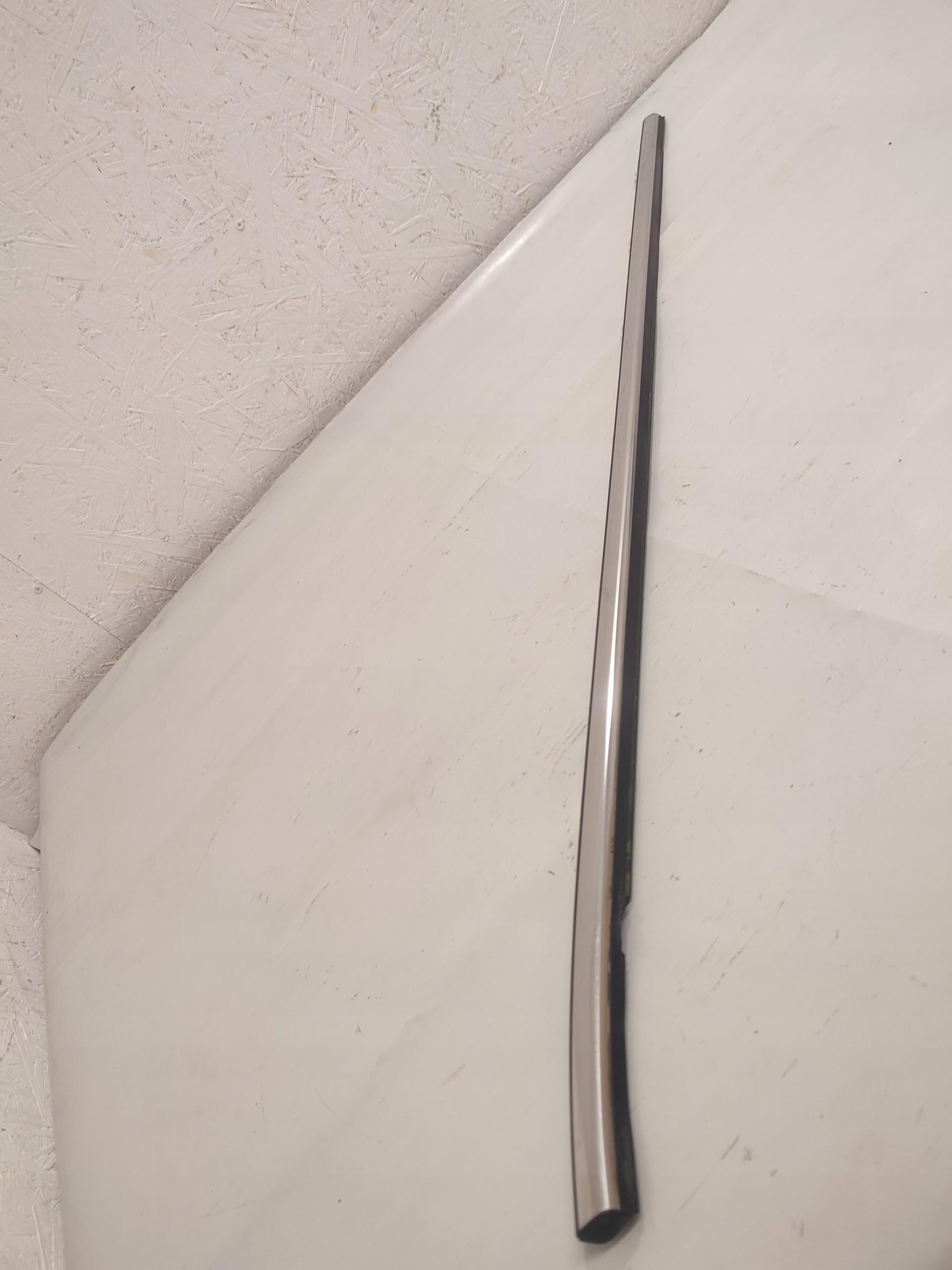 KIA CEED II СКРЕБОК ДВЕРІ ПЕРЕДНІЙ ПРАВИЙ