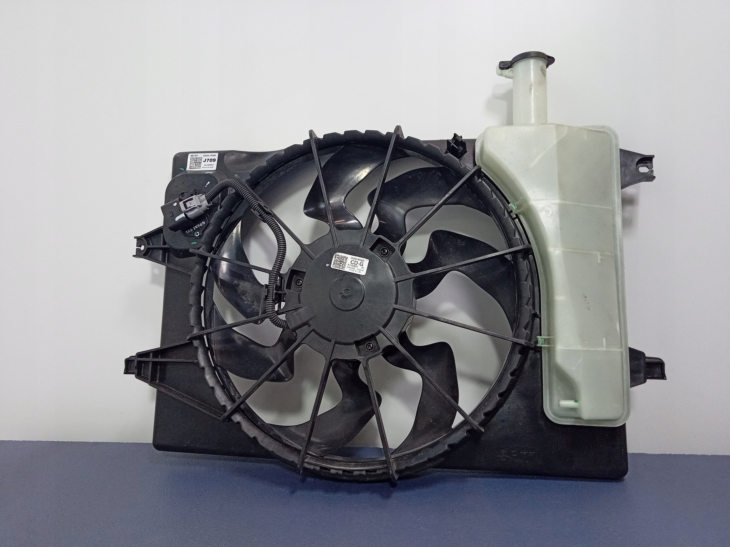 KIA CEED II вентилятор радиатора 25380-M6000