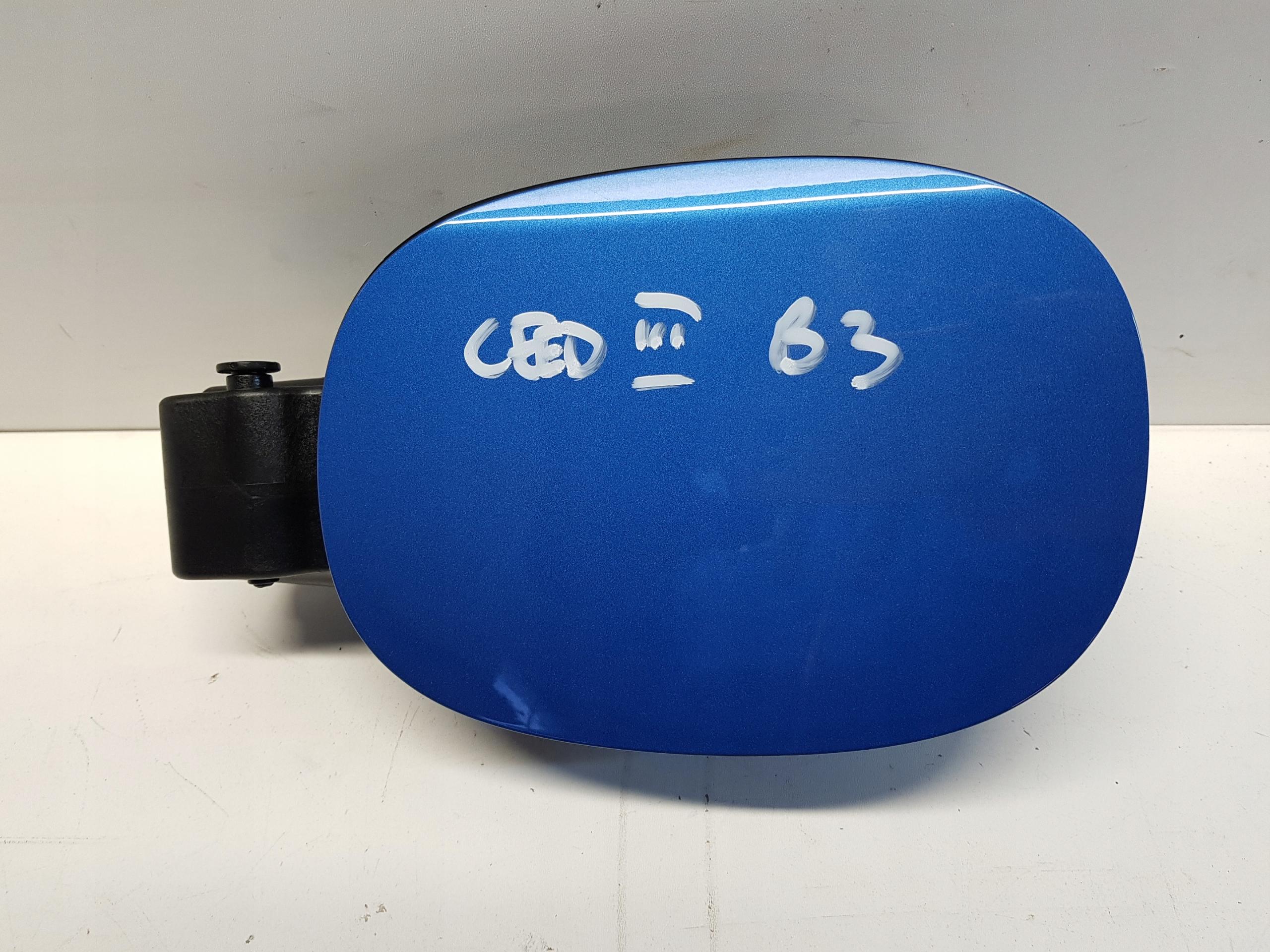 Kia CEED III Fuel filler flap B3