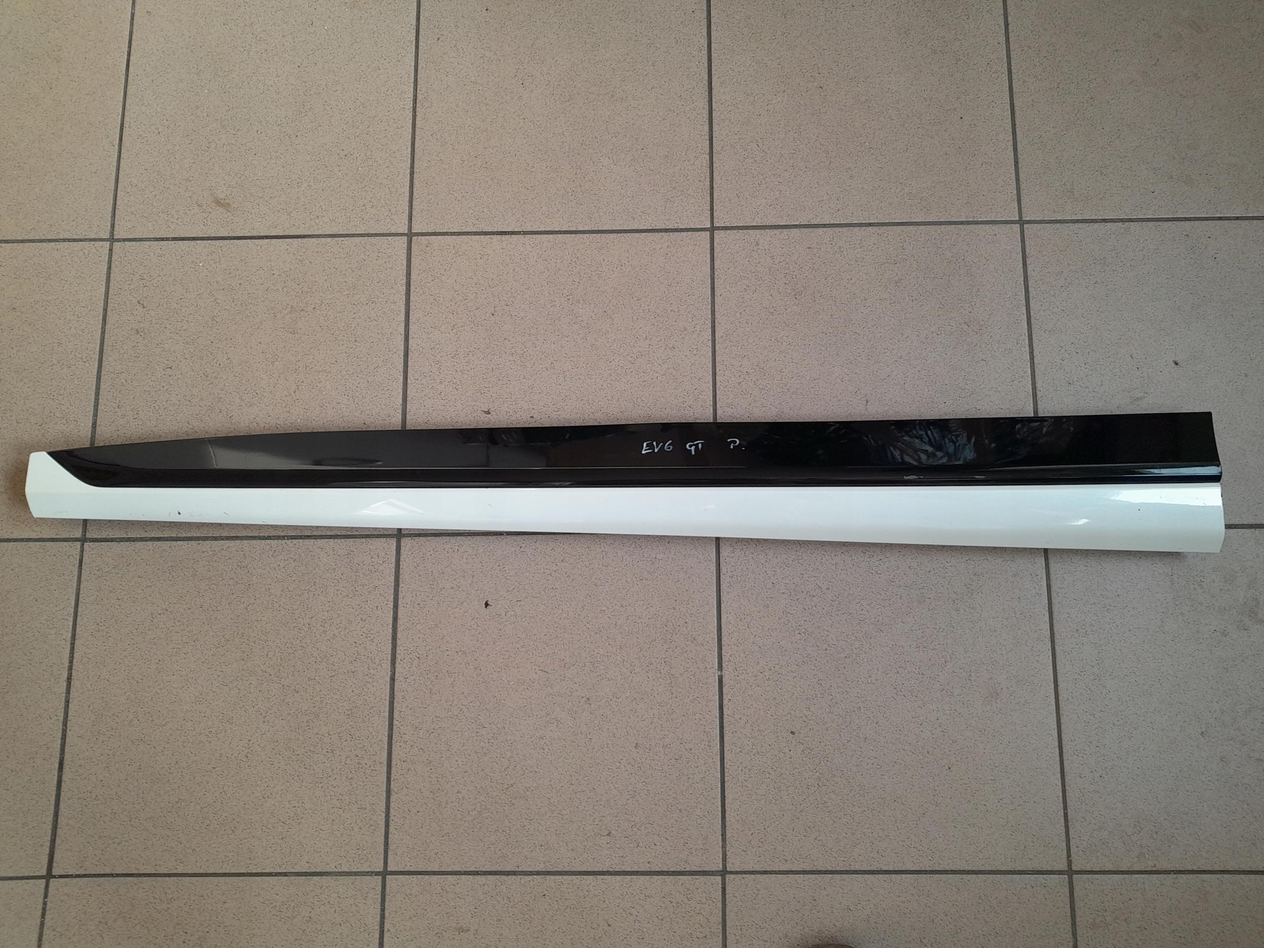 KIA EV6 GT 2022-3 МОЛДИНГ ДВЕРИ ПЕРЕДНИЙ ПЕРЕДНИЙ ЛЕВЫЙ