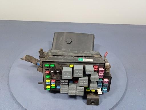 KIA MAGENTIS И БЛОК ПРЕДОХРАНИТЕЛЕЙ 91220-3C100