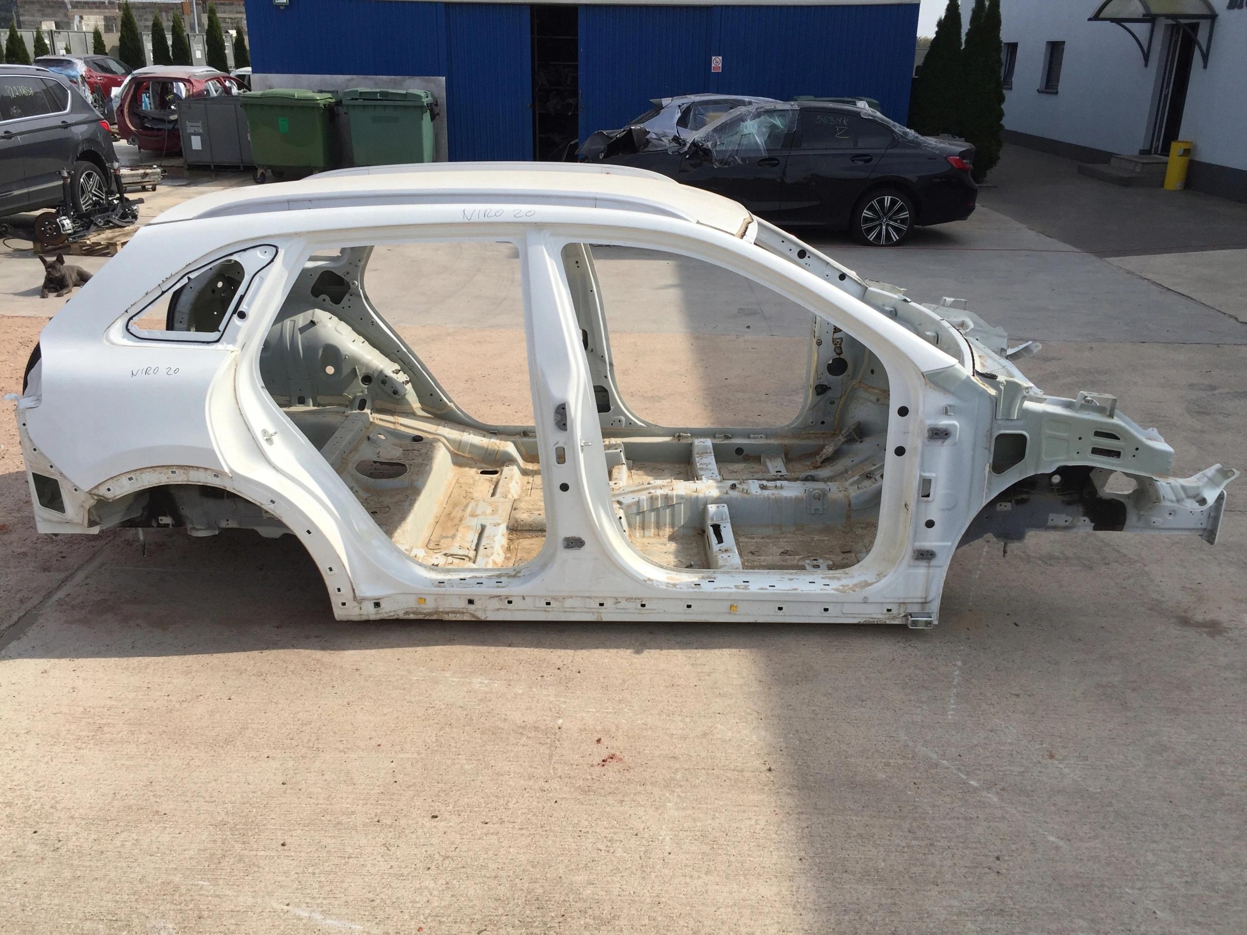 KIA NIRO 2021 КРЫША ОБШИВКА КРЫШИ РЕЙЛИНГИ