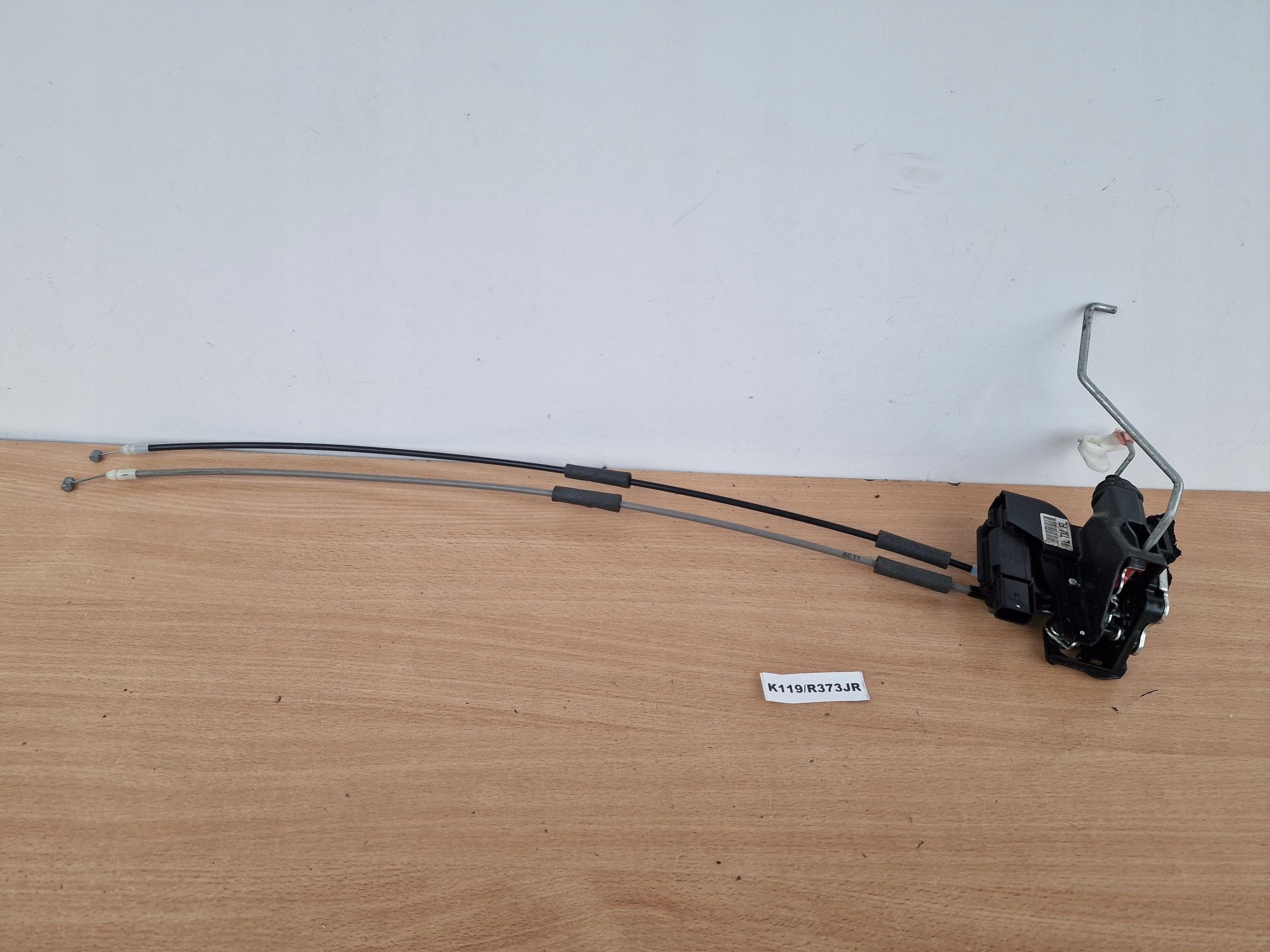 81310-1Y360 - KIA PICANTO 2 II ЗАМОК ДВЕРИ ЛЕВЫЙ ПЕРЕДНИЙ 11-17 ГОД