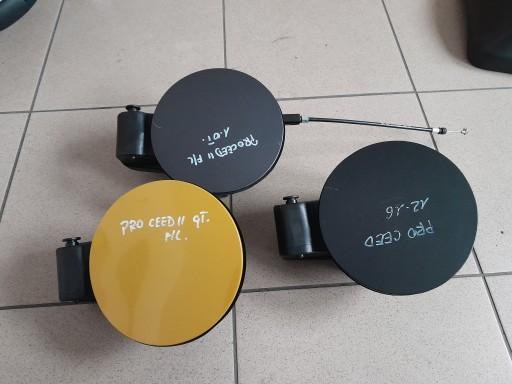 81595-A2700 81595A2700 - KIA PRO CEED II 3D 2012-2017 КРИШКА ПАЛИВНОГО БАКА