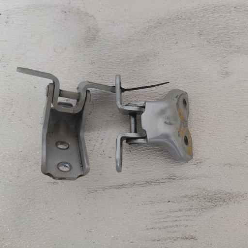 KIA RIO IV 2017 > 23 ПЕТЛІ ЛІВОЇ ПЕРЕДНЬОЇ ДВЕРІ В ЗБОРІ