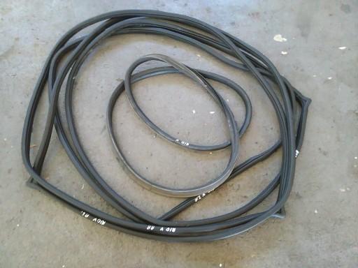 KIA RIO IV V 2017-18 ПРОКЛАДКА ОТВОРУ КУЗОВА АВТОМОБІЛЯ