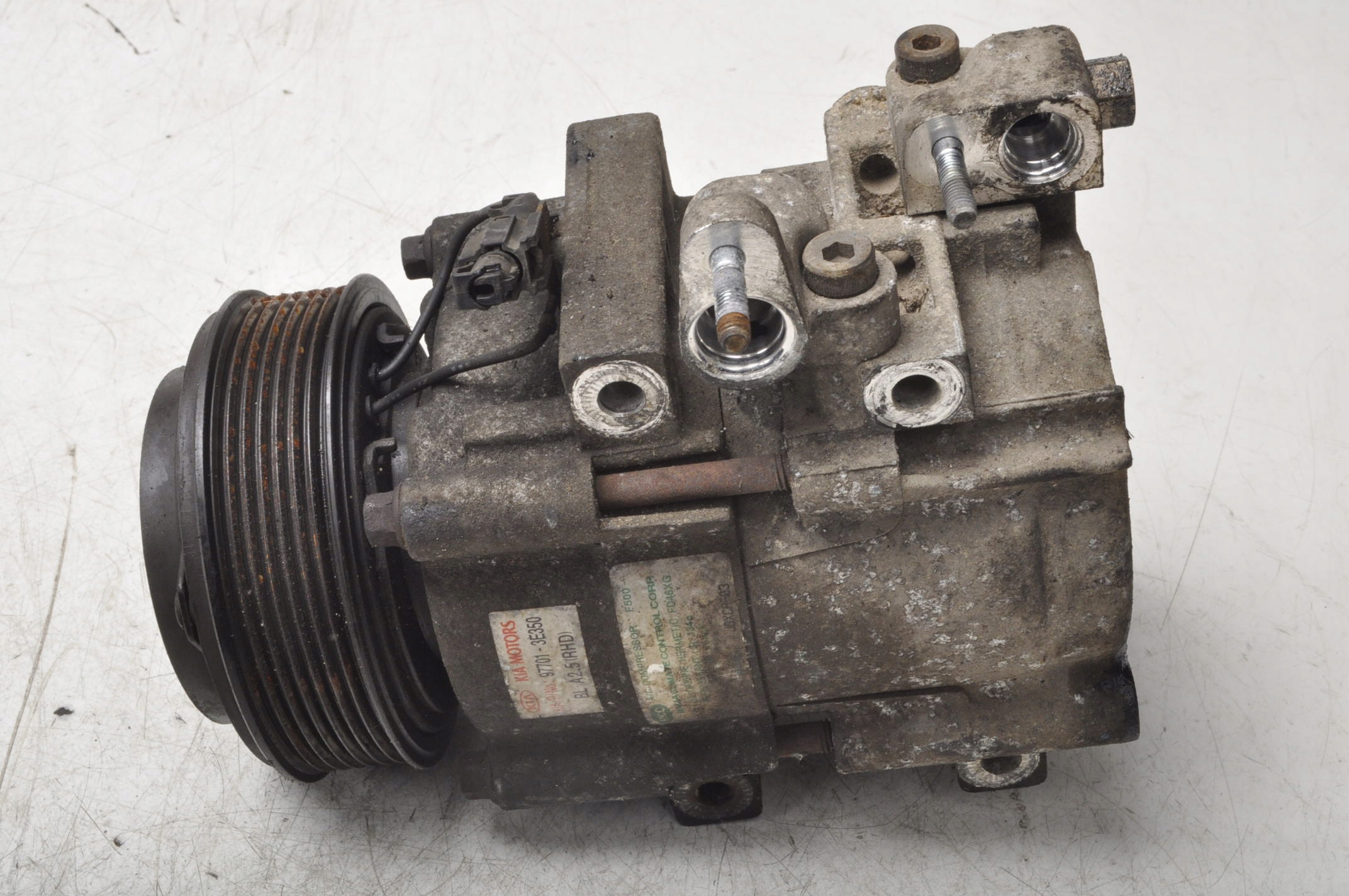 KIA SORENTO и 2.5 CRDi компрессор KLIMY 97701-3E350