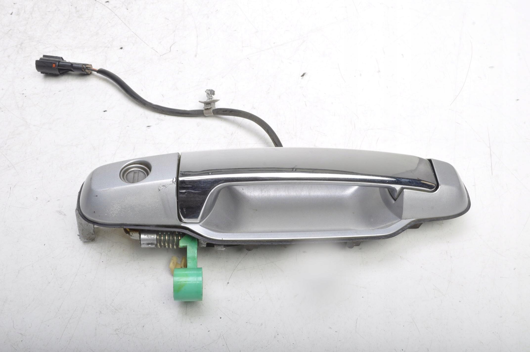 KIA SORENTO И РУЧКА ДВЕРИ ЛЕВАЯ ПЕРЕДНЯЯ 82650-3E000