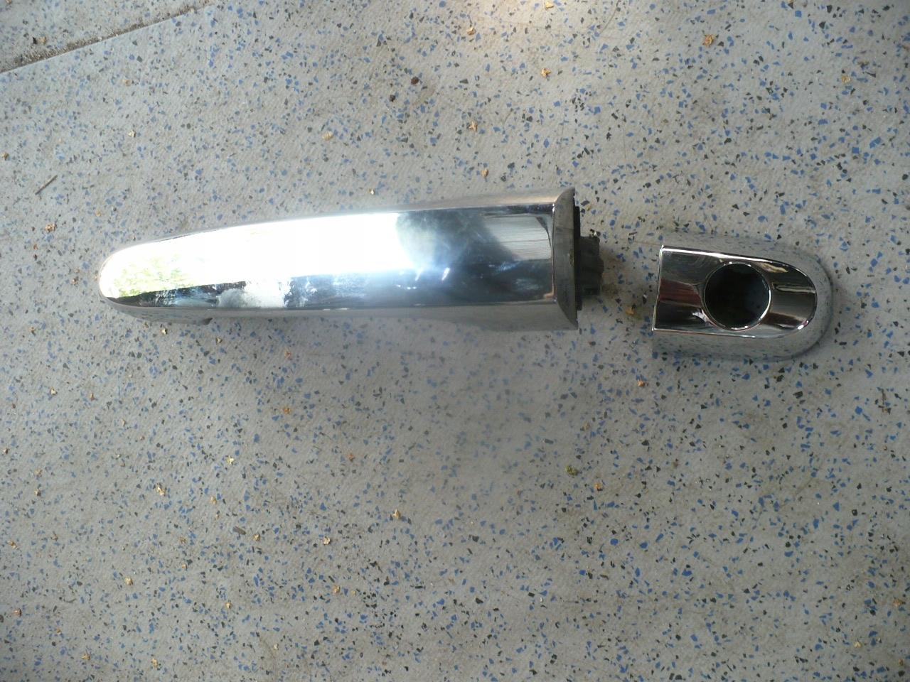 KIA SORENTO II НАРУЖНАЯ РУЧКА ДВЕРИ ЛЕВАЯ ПЕРЕДНЯЯ ХРОМ