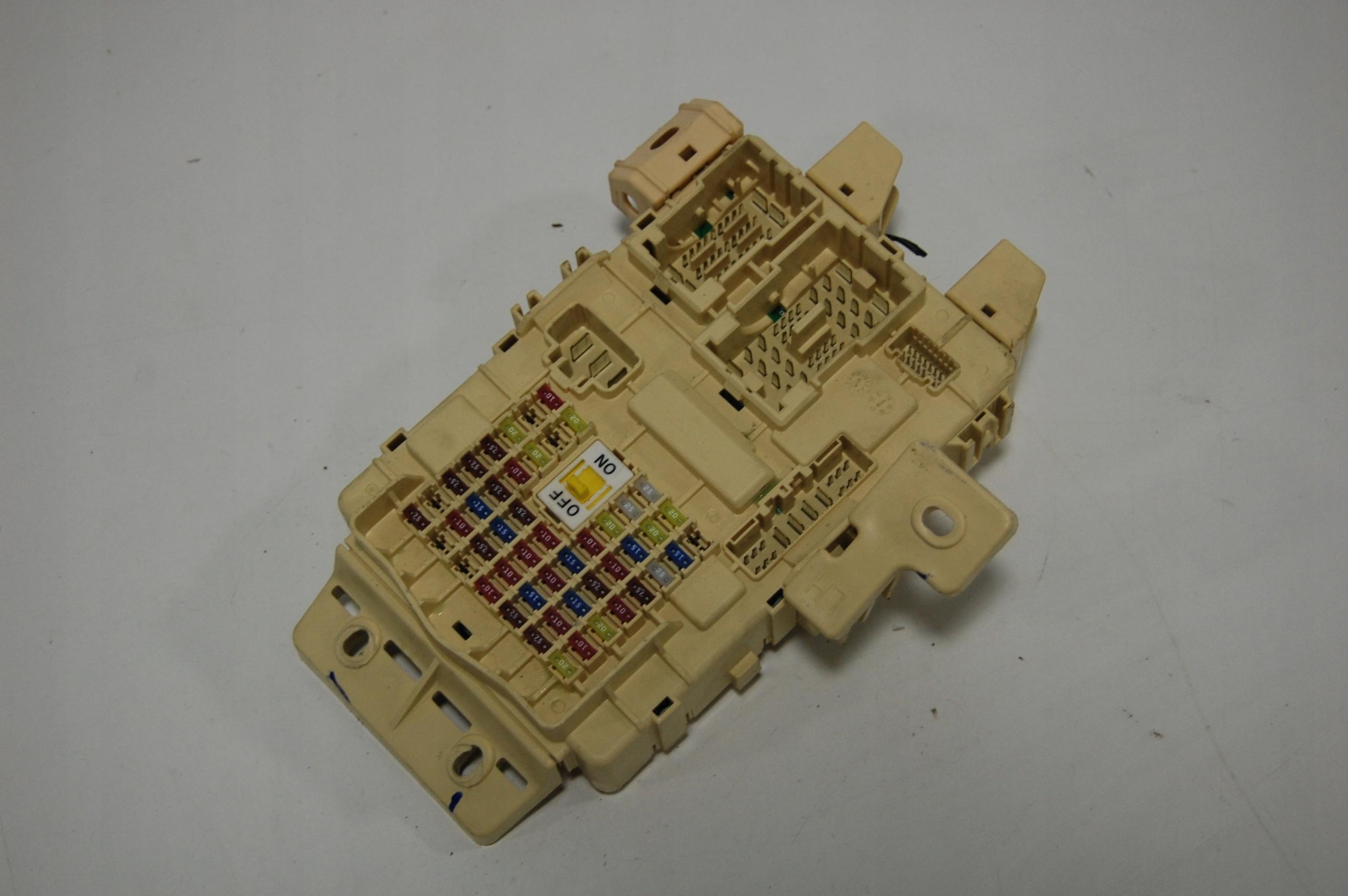 91950-E4511 - KIA SOUL II EV БЛОК ПРЕДОХРАНИТЕЛЕЙ