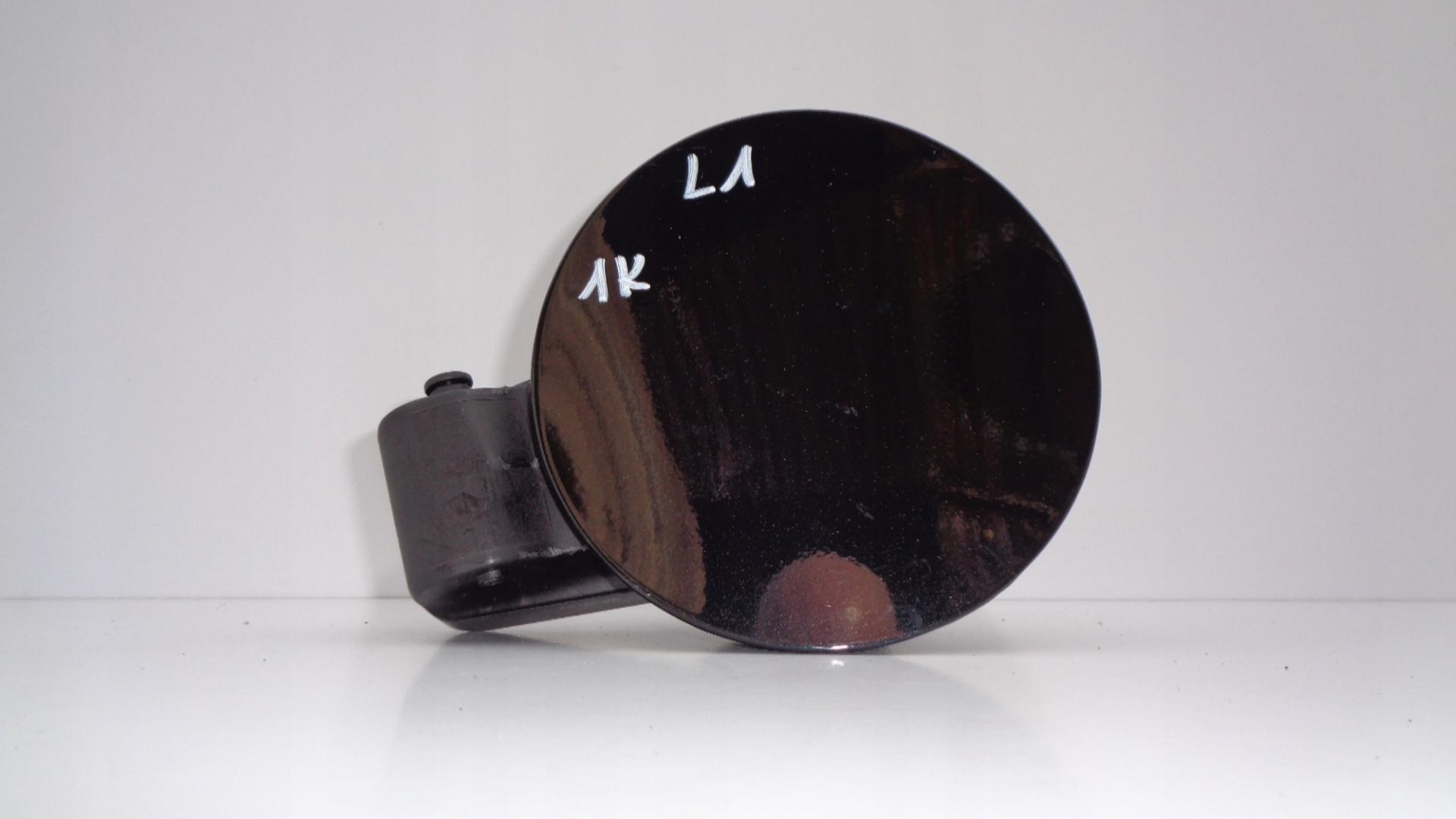 KIA SPORTAGE IV крышка топливного бака 1K 69513-D9000