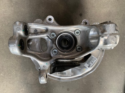 KIA Stinger GT 2.0 3.3 кроссовер левый передний 4x4 ступица