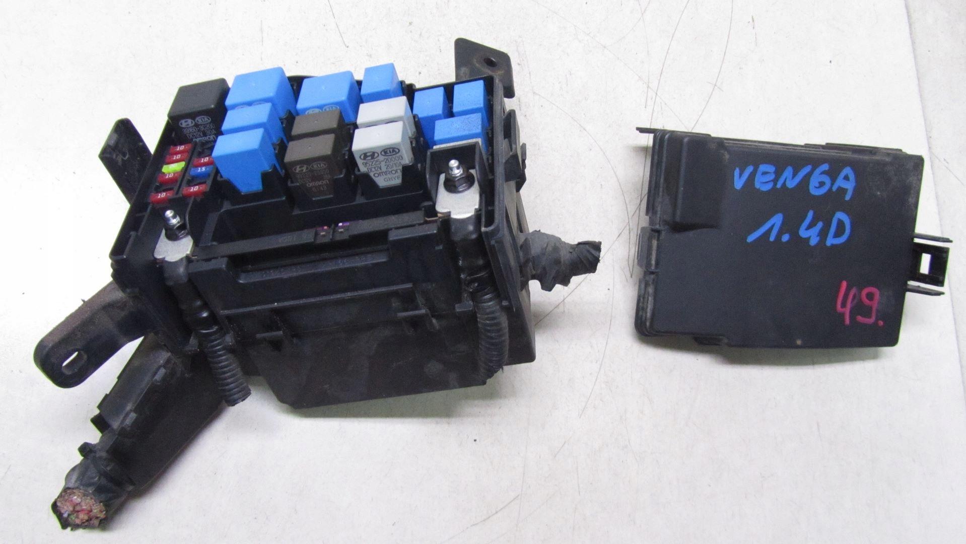 043/049 - KIA VENGA 1.4 БЛОК ПРЕДОХРАНИТЕЛЕЙ 09-17 49