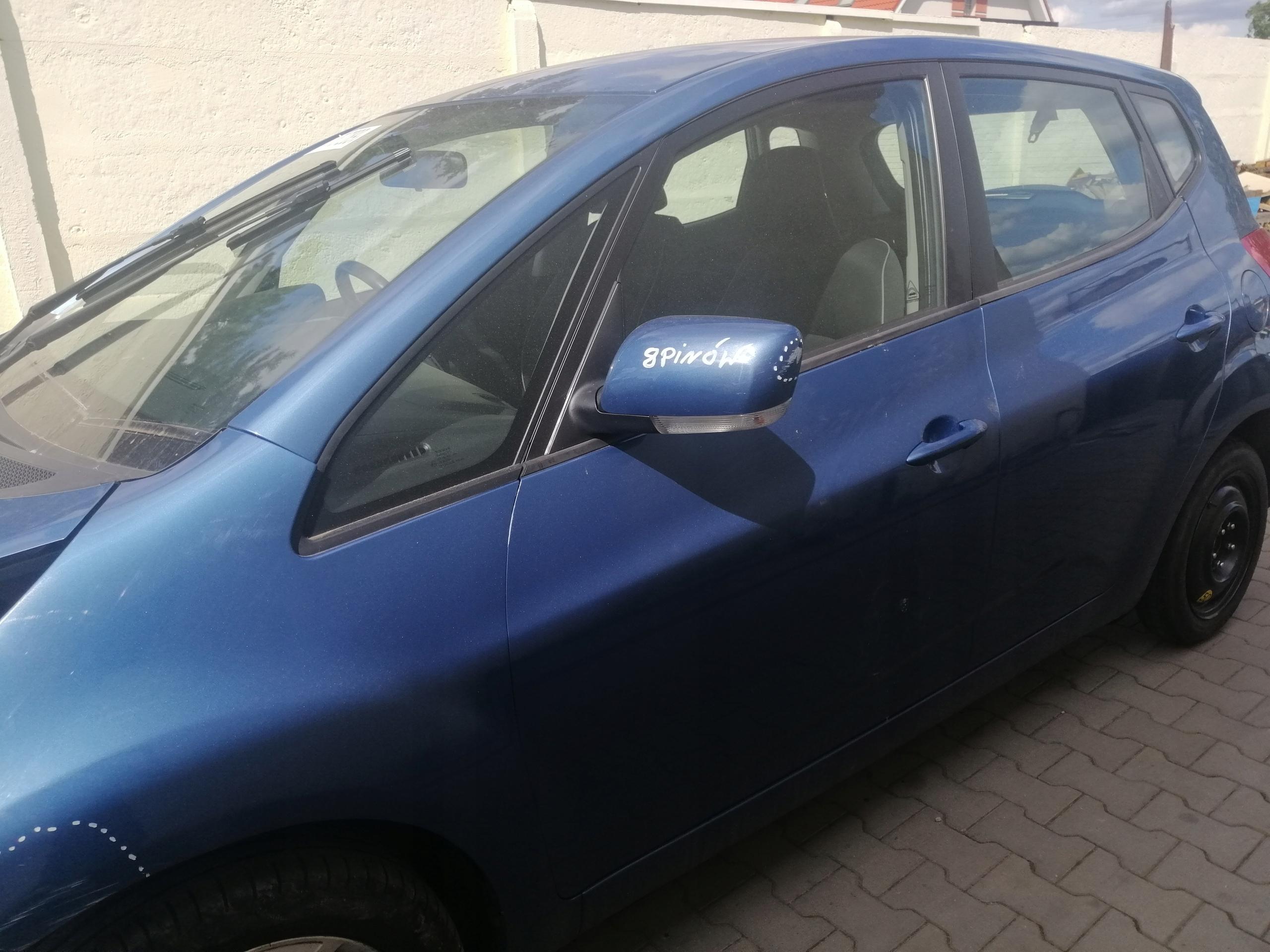 KIA VENGA IX20 СКРЕБКОВАЯ ПОЛОСА ЛЕВАЯ ПРАВАЯ ПЕРЕДНЯЯ