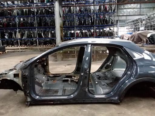 KIA XCEED порог стойки левый H8